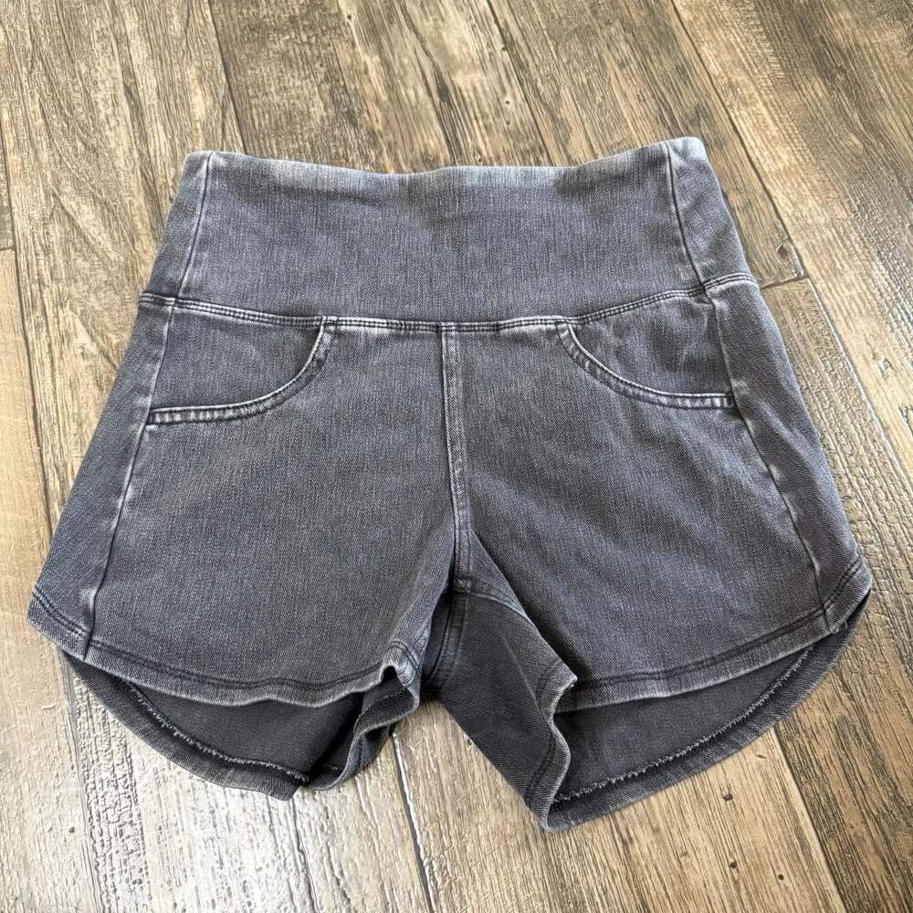 Halara Flex Denim High Waisted Tummy Control Curved Hem Casual Shorts Small